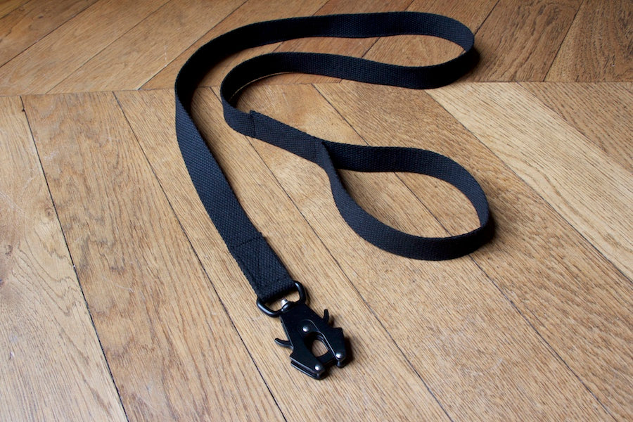 black dog lead with comfy handle
