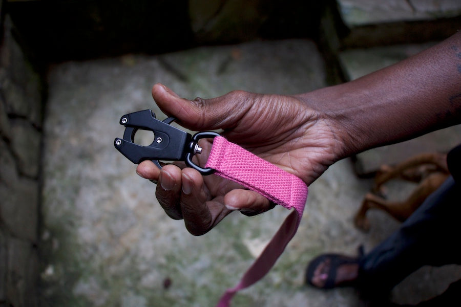 pink dog lead with reliable clip